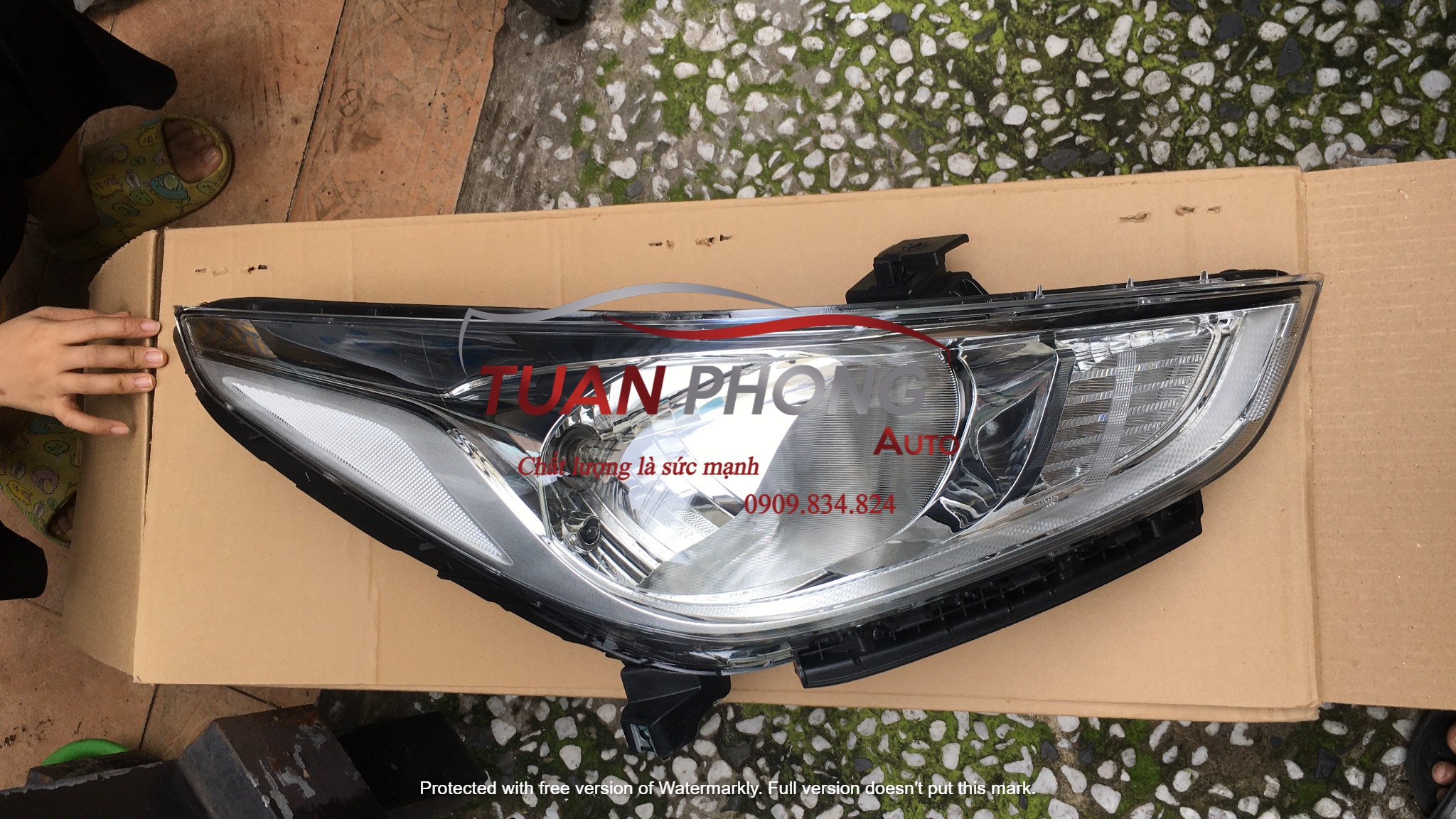 Đèn Pha Phải HYUNDAI ACCENT 2018 2019 2020 (không Led) 92102H6000